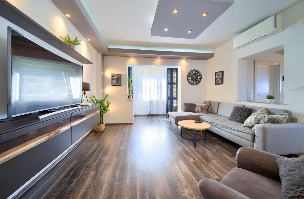 Luxury Apartments Vanessa, Njivice Dış mekan fotoğraf